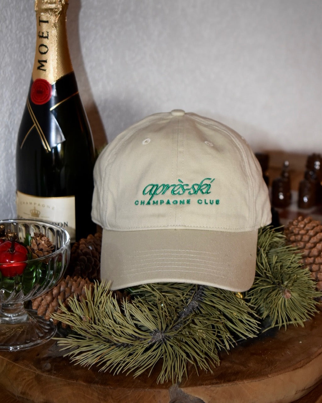 The Du Bois Atelier Après Ski Champagne Club Cap